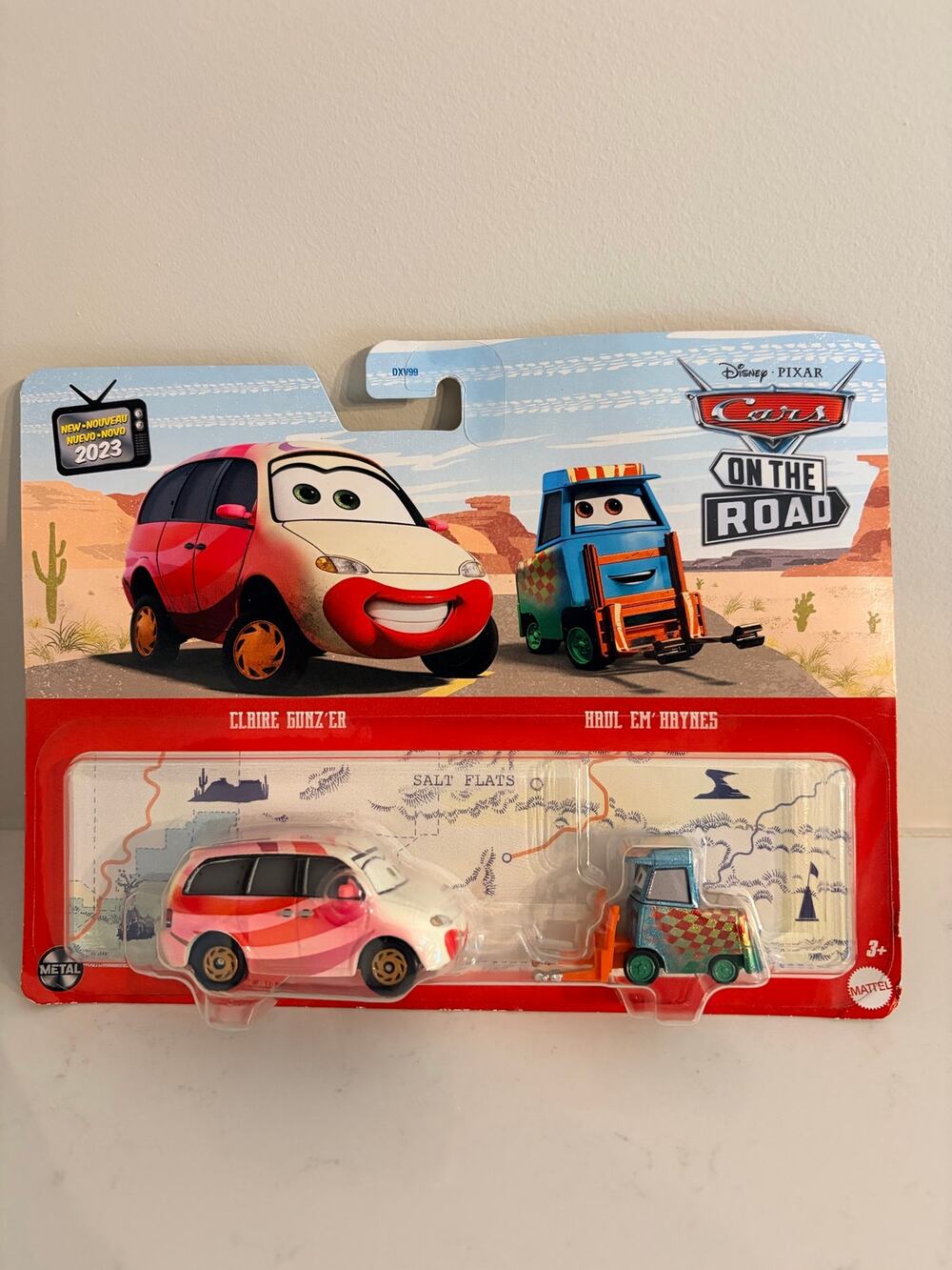 Disney Pixar Cars On The Road Claire Gunz'er & Haul Em' Haynes 2-Pack Metal